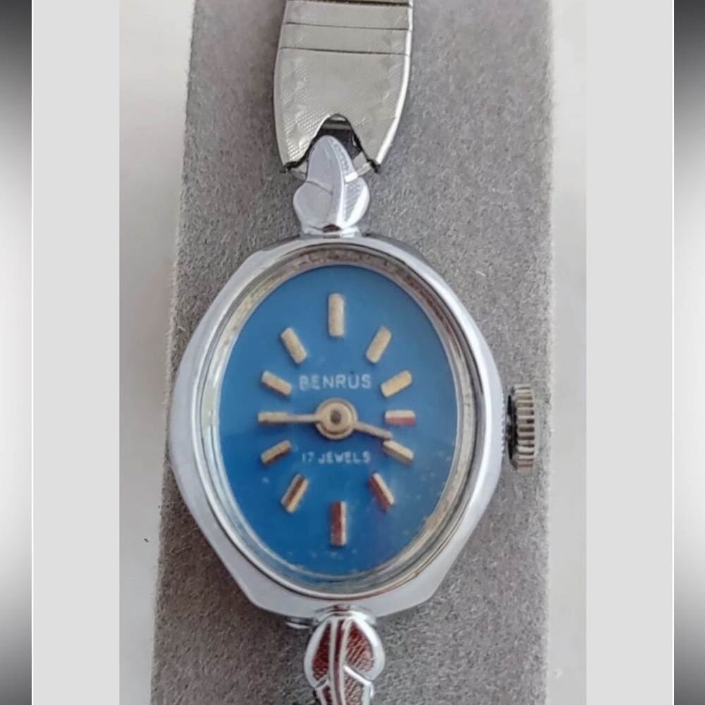 Vintage Benrus Wind Up Stainless Steel Women's Blue Watch.